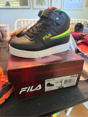 BNIB kids sneakers